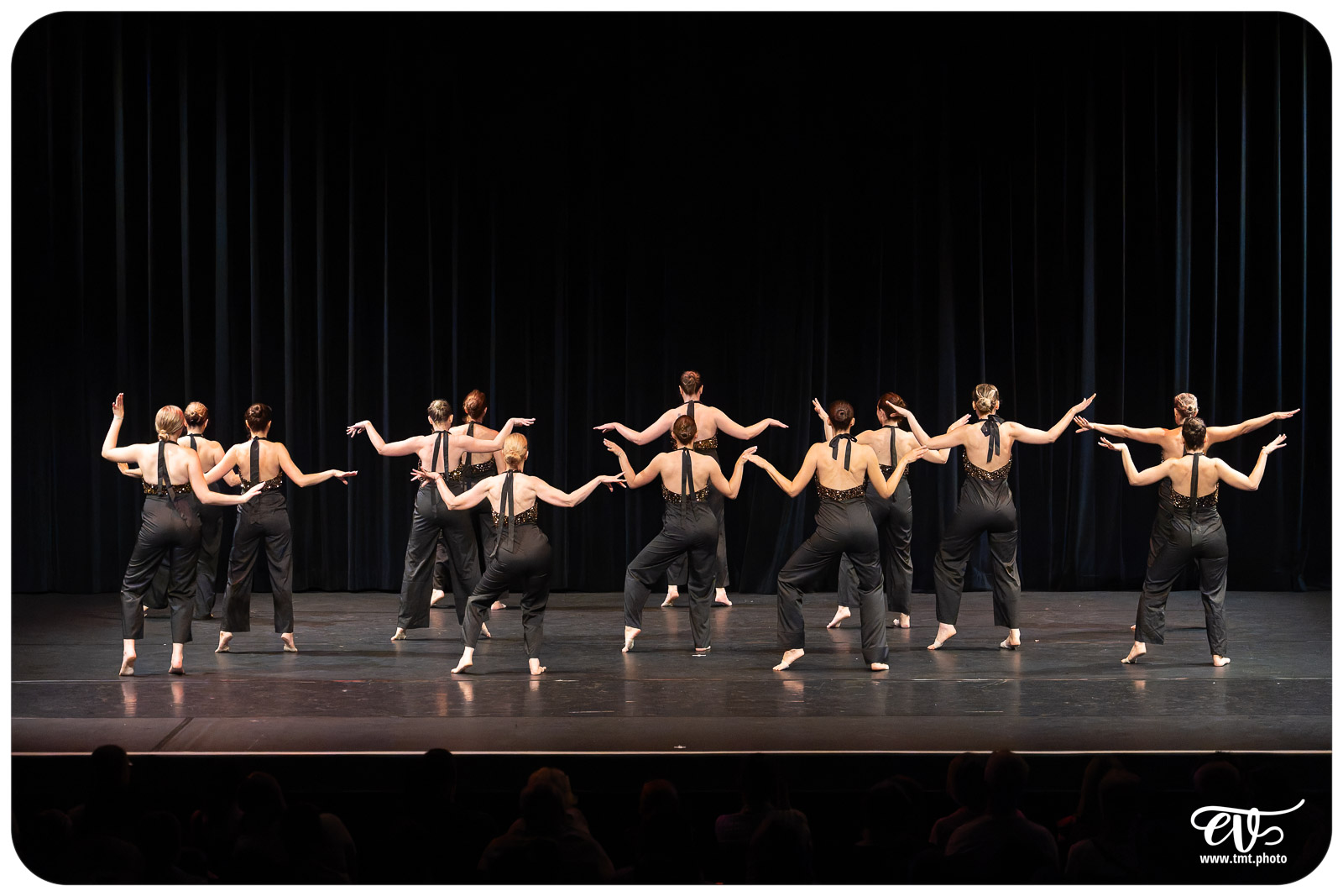 ECOLE DE DANSE CÉCILE ADAMOW
